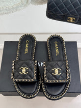 FLAT CHAIN HEART SLIPPER IN BLACK LAMBSKIN